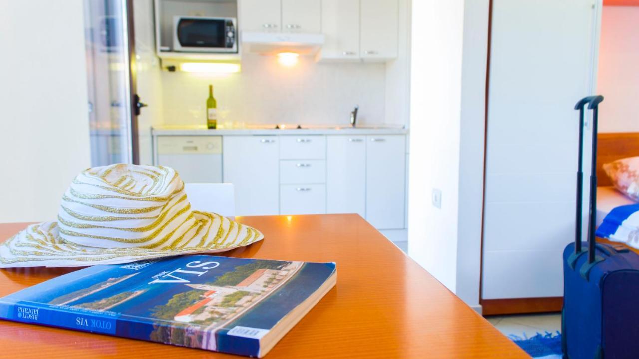 The Sea House Apartments Vis Zewnętrze zdjęcie